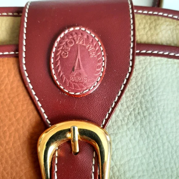 Giovane Shoulder Bag - Picture 3 of 13